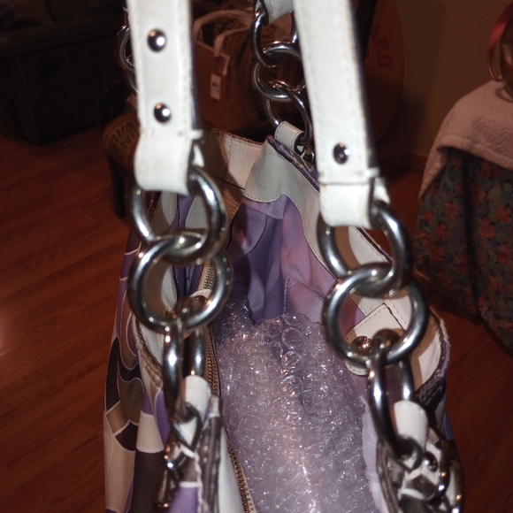 Coach Scarf Print;Satin Fabric,Good cond,just needs cleaning. - Picture 8 of 13